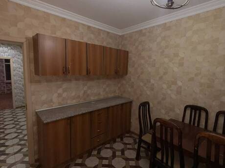 2-room old-build apartment for sale in Yeni Günəşli, 55 m², 165 000 AZN, photo 2 / 8