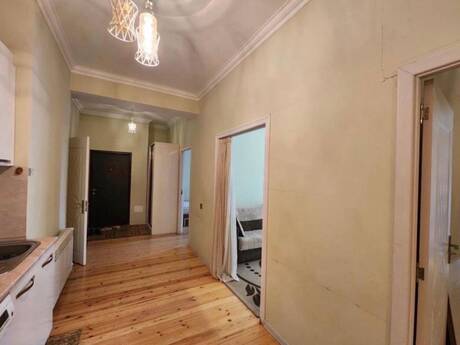 28 Mayda 3 otaqlı yeni tikili mənzil kirayə verilir, 70 m², 800 AZN/ay, şəkil 5 / 7