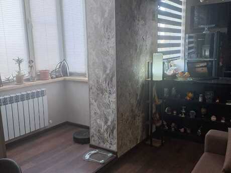 Badamdarda 2 otaqlı köhnə tikili mənzil satılır, 35 m², 130 000 AZN, şəkil 3 / 12