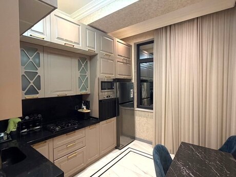 Elan №6544046 - Bakı, Nəsimi r., 3 otaqlı, 136 m², 13/16 mərtəbə