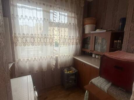 Həzi Aslanovda 3 otaqlı köhnə tikili mənzil satılır, 65 m², 164 000 AZN, şəkil 5 / 7