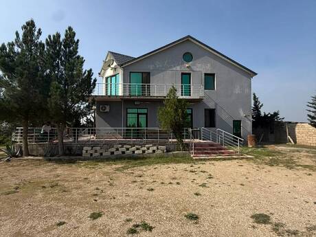 7 rooms · 280 m²