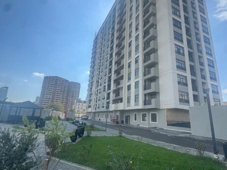 28 Mayda 3 otaqlı yeni tikili mənzil satılır, 178 m², 550 000 AZN, şəkil 3 / 8