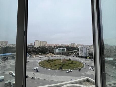 Əhmədlidə 2 otaqlı yeni tikili mənzil kirayə verilir, 75 m², 600 AZN/ay, şəkil 5 / 9