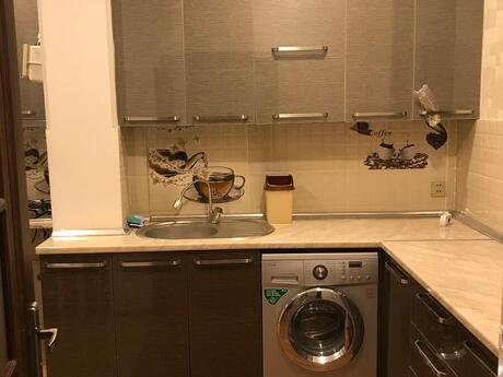 Neftçilərdə 2 otaqlı yeni tikili mənzil kirayə verilir, 80 m², 700 AZN/ay, şəkil 5 / 8