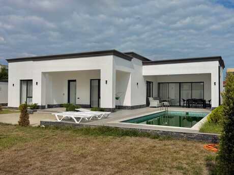 Şüvəlanda 4 otaqlı həyət evi satılır, 180 m², 320 000 AZN, şəkil 2 / 12