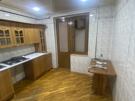 Azadlıq Prospektidə 3 otaqlı köhnə tikili mənzil kirayə verilir, 85 m², 650 AZN/ay, şəkil 2 / 12