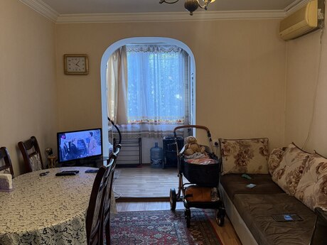 Elan №6544367 - Bakı, Gənclik m., 1 otaqlı, 40 m², 1/5 mərtəbə