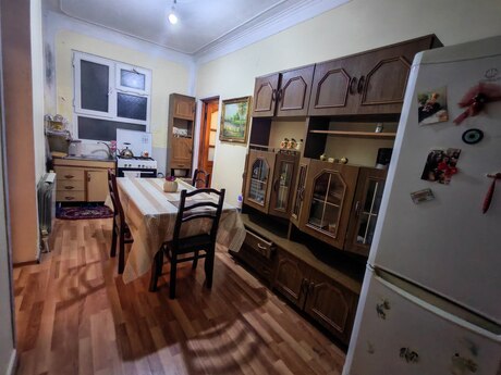 Продаётся 9-комнатный дом, Memar Əcəmi, 130 м², 270 000 AZN, фото 4 / 7