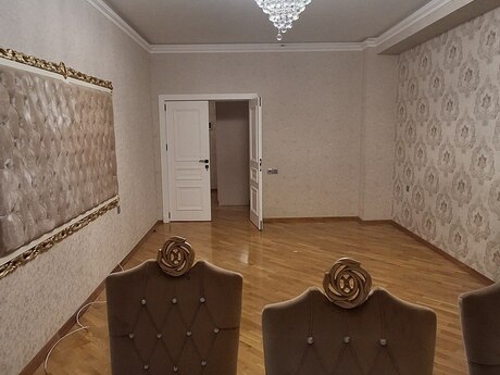 Azadlıq Prospektidə 3 otaqlı yeni tikili mənzil satılır, 110 m², 295 000 AZN, şəkil 2 / 12