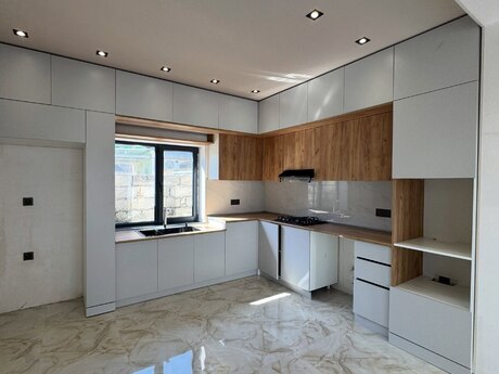 Şüvəlanda 4 otaqlı həyət evi satılır, 135 m², 205 000 AZN, şəkil 3 / 11