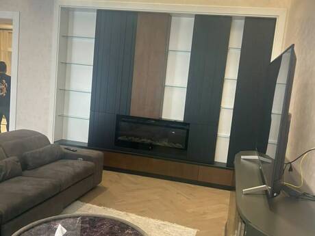 Ağ şəhərdə 3 otaqlı yeni tikili mənzil kirayə verilir, 150 m², 2 800 AZN/ay, şəkil 2 / 12