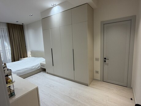 3 rooms · 135 m² · floor 12/24, Bakıxanov