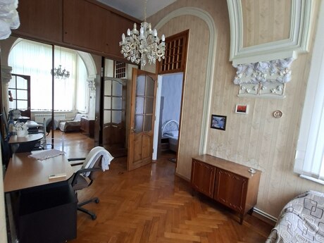 İçəri Şəhərdə 4 otaqlı köhnə tikili mənzil kirayə verilir, 100 m², 1 200 AZN/ay, şəkil 5 / 12