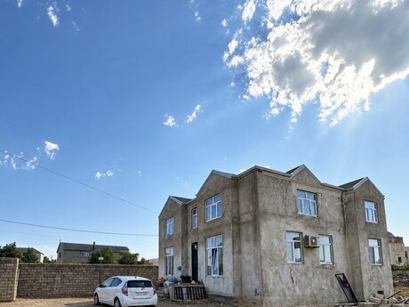 4 otaq · 200 m²