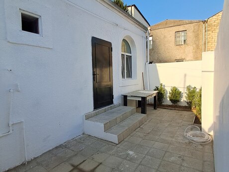 İnşaatçılarda 3 otaqlı həyət evi satılır, 80 m², 122 000 AZN, şəkil 2 / 12