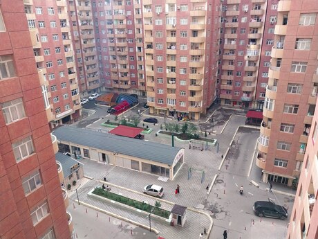 3 otaqlı mənzil, 123 m², İnşaatçılar, 280 000 AZN