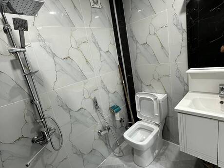 Koroğluda 2 otaqlı köhnə tikili mənzil satılır, 50 m², 142 500 AZN, şəkil 3 / 12