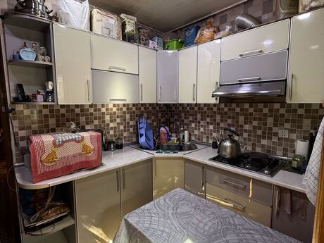 Hövsanda 3 otaqlı köhnə tikili mənzil satılır, 70 m², 148 000 AZN, şəkil 4 / 12