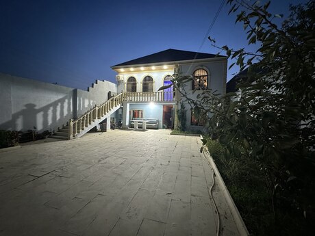 Biləcəridə 7 otaqlı həyət evi satılır, 170 m², 140 000 AZN, şəkil 2 / 12