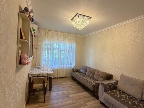 Azadlıq Prospektidə 2 otaqlı köhnə tikili mənzil satılır, 60 m², 210 000 AZN, şəkil 4 / 7