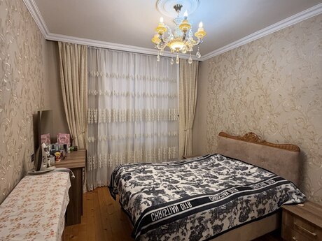 Əhmədlidə 3 otaqlı köhnə tikili mənzil satılır, 80 m², 227 000 AZN, şəkil 3 / 12