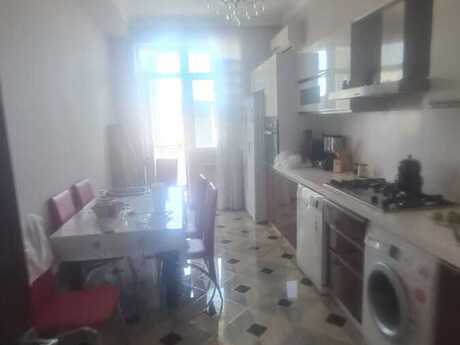 3 otaq · 150 m² · 15/17 mərtəbə, Nizami