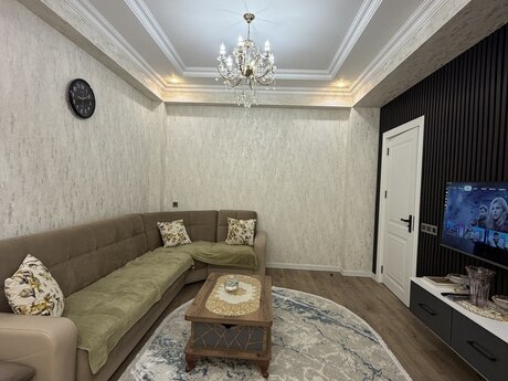 Qurtuluş 93 kompleksində 2 otaqlı yeni tikili mənzil satılır, 35 m², 69 500 AZN, şəkil 3 / 12