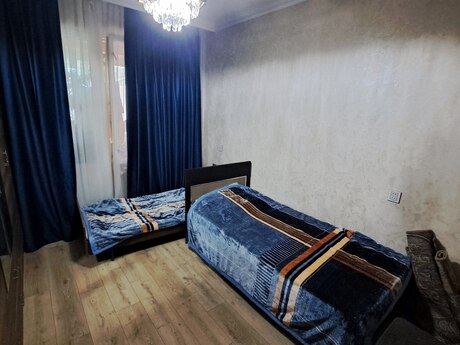 Əhmədlidə 4 otaqlı köhnə tikili mənzil satılır, 82,5 m², 235 000 AZN, şəkil 3 / 7