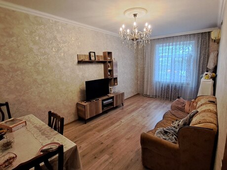4 otaq · 82,5 m² · 2/9 mərtəbə, Əhmədli