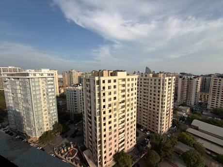 Gənclikdə 3 otaqlı yeni tikili mənzil kirayə verilir, 135 m², 1 500 AZN/ay, şəkil 2 / 12