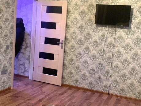 Xalqlar Dostluğunda 1 otaqlı köhnə tikili mənzil kirayə verilir, 48 m², 500 AZN/ay, şəkil 2 / 6
