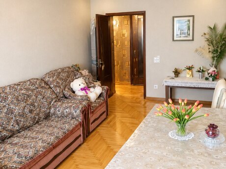 Nəriman Nərimanovda 3 otaqlı köhnə tikili mənzil satılır, 70 m², 218 000 AZN, şəkil 2 / 4
