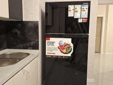Ağ şəhərdə 3 otaqlı yeni tikili mənzil kirayə verilir, 135 m², 4 000 AZN/ay, şəkil 2 / 12