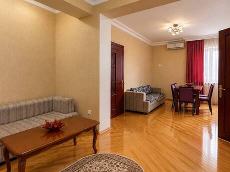 2 otaqlı mənzil, 80 m², Nəriman Nərimanov, 800 AZN