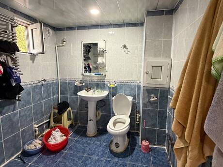 28 Mayda 2 otaqlı köhnə tikili mənzil satılır, 70 m², 227 000 AZN, şəkil 5 / 9