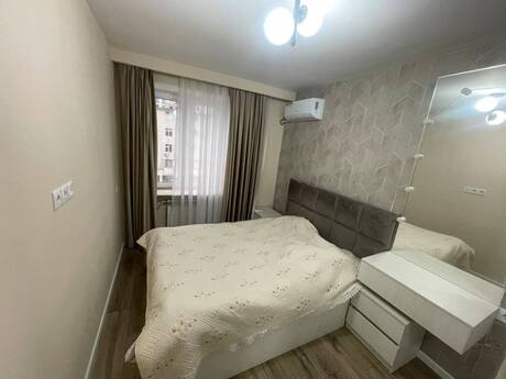 Nəsimidə 2 otaqlı köhnə tikili mənzil kirayə verilir, 60 m², 750 AZN/ay, şəkil 3 / 12