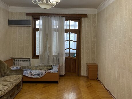 2-room old-build apartment for rent in Elmlər Akademiyası, 50 m², 600 AZN/mo, photo 2 / 12