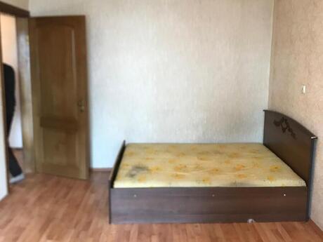 Продаётся 2-комнатная квартира в старом фонде, Nəsimi, 65 м², 185 000 AZN, фото 3 / 10