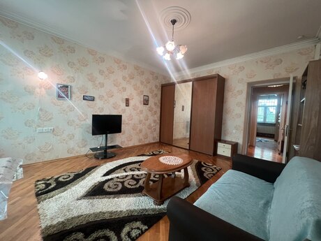 İçəri Şəhərdə 1 otaqlı köhnə tikili mənzil satılır, 40 m², 175 000 AZN, şəkil 5 / 12