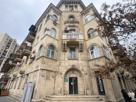 1 otaq · 40 m² · 4/4 mərtəbə, İçəri Şəhər