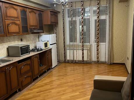 Сдаётся 3-комнатная квартира в новостройке, Həzi Aslanov, 130 м², 800 AZN/мес, фото 4 / 10
