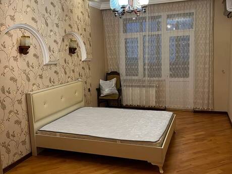 Сдаётся 3-комнатная квартира в новостройке, Həzi Aslanov, 130 м², 800 AZN/мес, фото 2 / 10