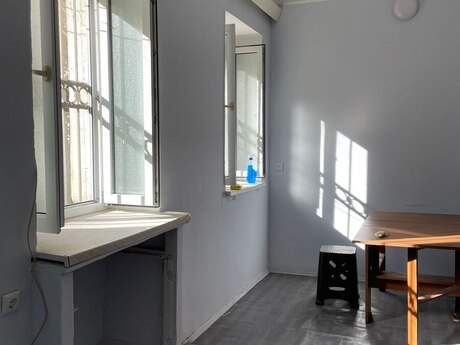 Nəriman Nərimanovda 1 otaqlı köhnə tikili mənzil kirayə verilir, 35 m², 300 AZN/ay, şəkil 2 / 12