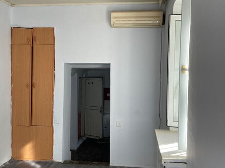 Nəriman Nərimanovda 1 otaqlı köhnə tikili mənzil kirayə verilir, 35 m², 300 AZN/ay, şəkil 5 / 12