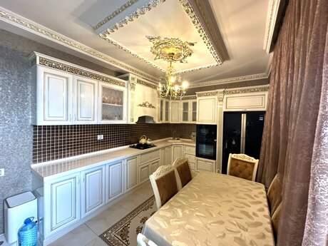 İnşaatçılarda 3 otaqlı yeni tikili mənzil satılır, 130 m², 290 000 AZN, şəkil 3 / 12