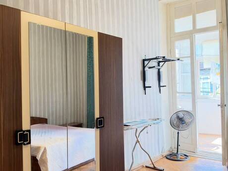 Elan №6545175 - Bakı, 28 May m., 2 otaqlı, 70 m², 3/3 mərtəbə