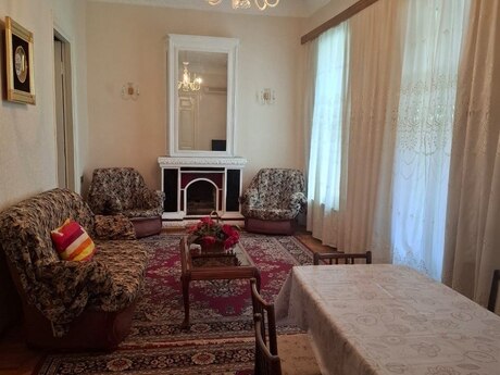 3 otaq · 130 m² · 2/3 mərtəbə, Nizami