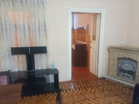 4-room old-build apartment for rent in Nizami, 100 m², 750 AZN/mo, photo 2 / 12