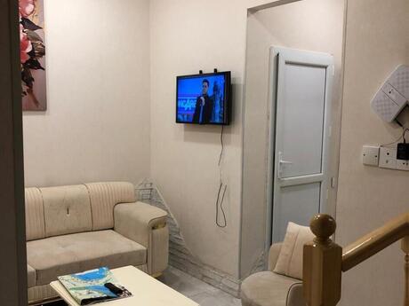 Sahildə 2 otaqlı köhnə tikili mənzil satılır, 40 m², 139 000 AZN, şəkil 3 / 12